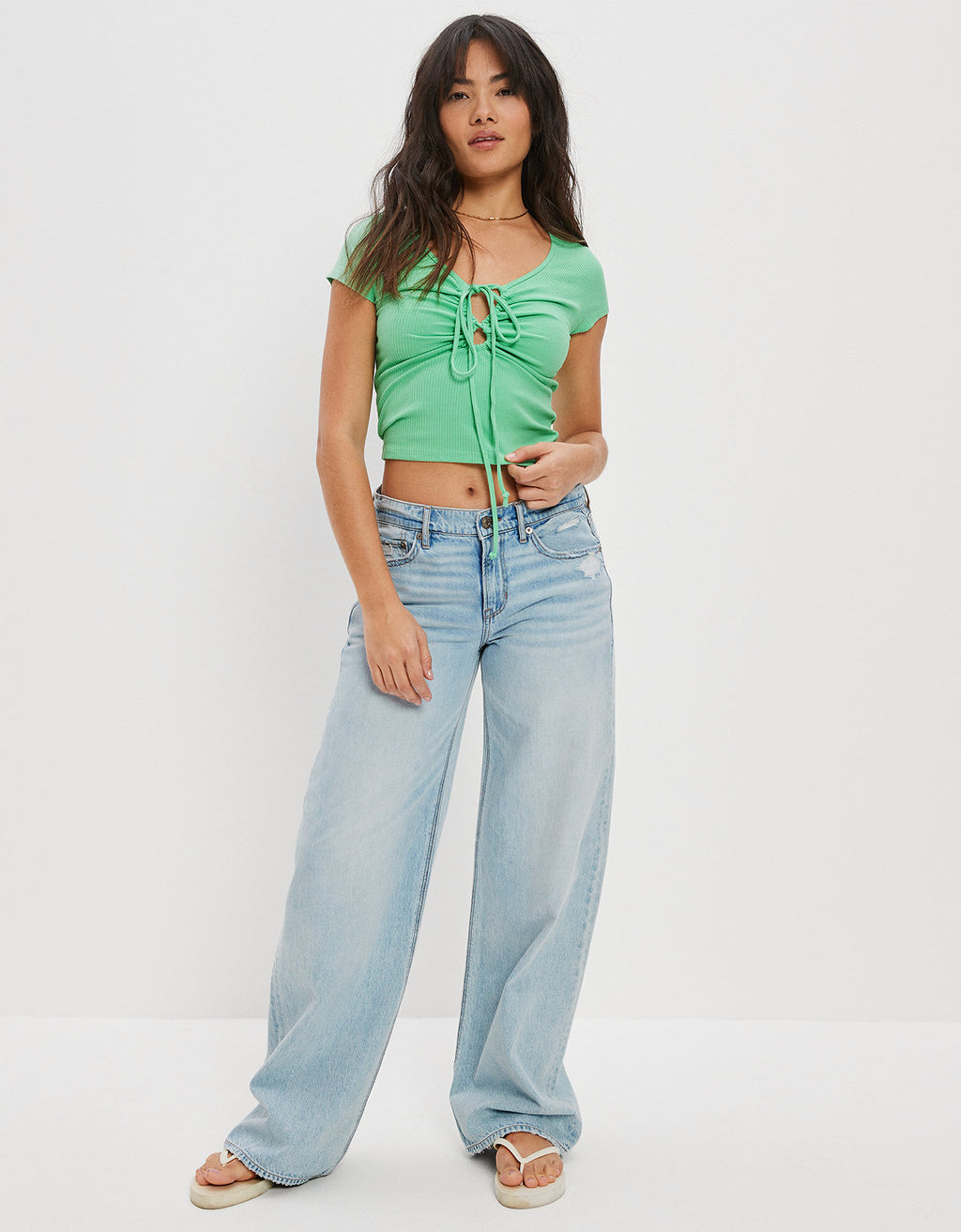 Camiseta AE con abertura en el cuello. - Verde 2372_8579_300_os