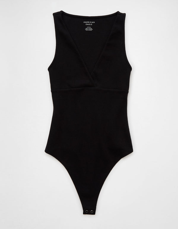 AE Main Squeeze Body con Escote V y Frente Envolvente - Negro