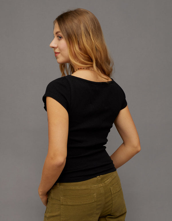 Camiseta Texturizada con Cuello en V - Negro