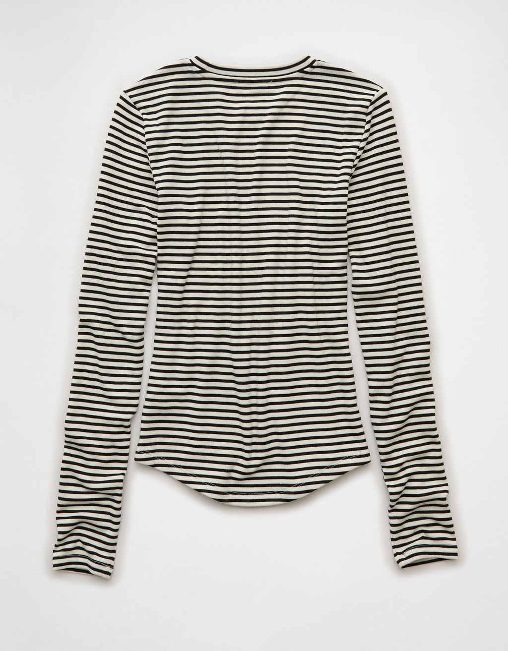 Camiseta de Manga Larga Tipo Henley Ae - Negro 3376_1391_032_b