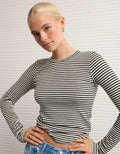 Camiseta de Manga Larga Tipo Henley Ae - Negro 3376_1391_032_of
