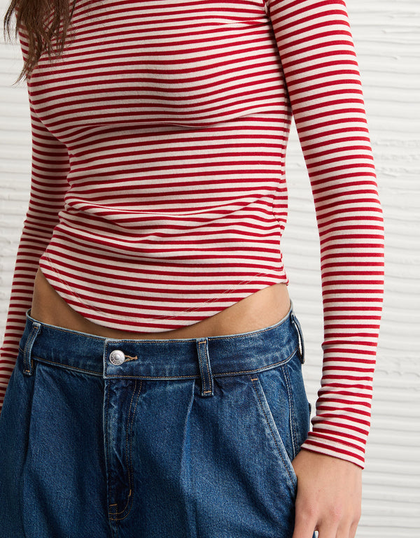 Camiseta de manga larga y cuello redondo acogedora de AE - Rojo