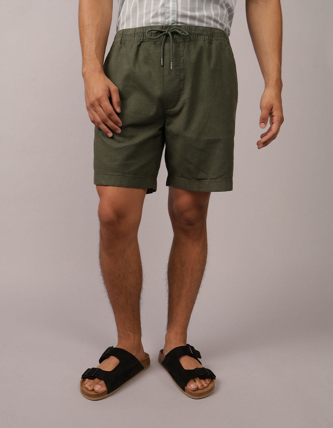 Short trekker de hombre AE - Verde 4132_7874_300_of