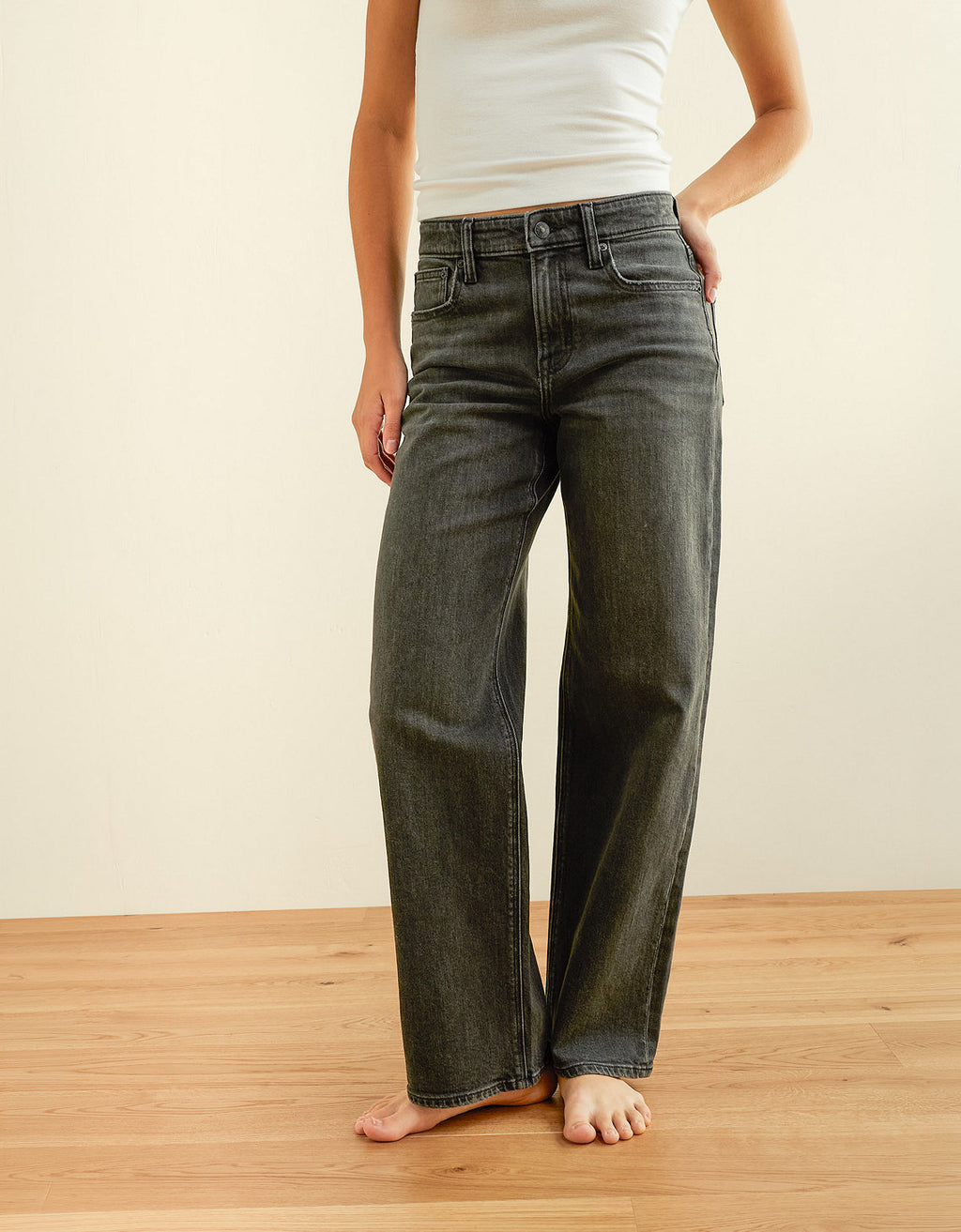 Jean AE Stretch de pierna recta de tiro alto. - Negro 4435_6281_167_of