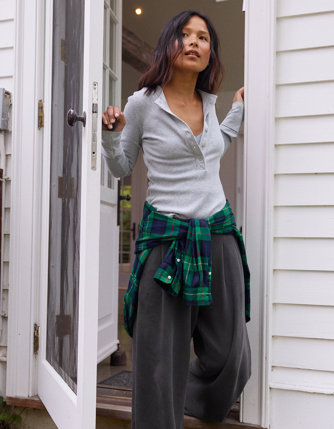 Suéter Henley de Aerie - Gris 5493_3919_012_l1