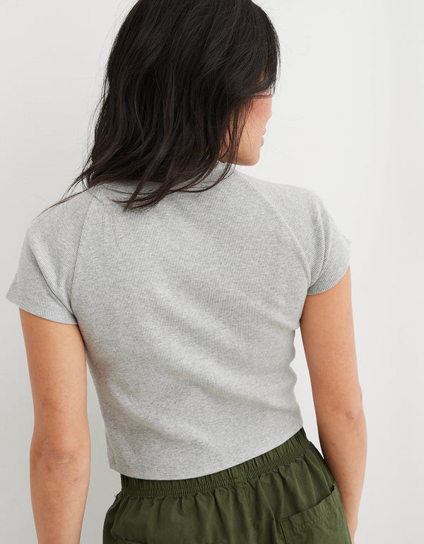 Camiseta Aerie con detalle en frente - Gris