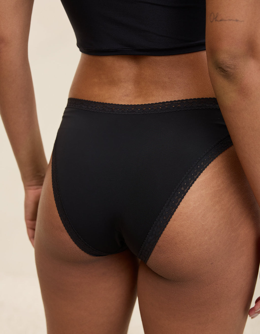 Bikini de Encaje de Microfibra Smoothez - Negro 5772_7855_073_ob