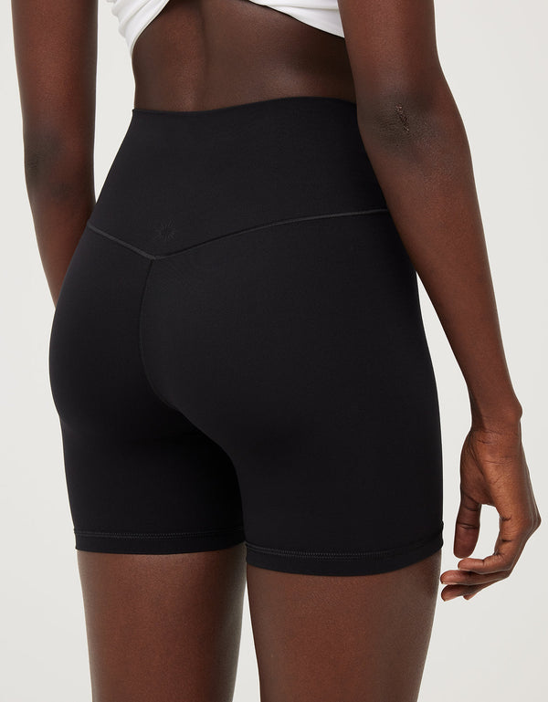 Short tipo Bike Mujer Offline - Negro