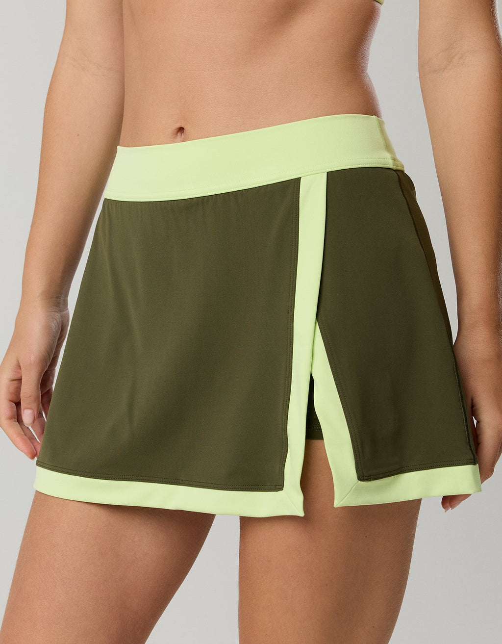Falda tipo pantalón OFFLINE Real Me Xtra By Aerie - Verde 6498_1915_748_os