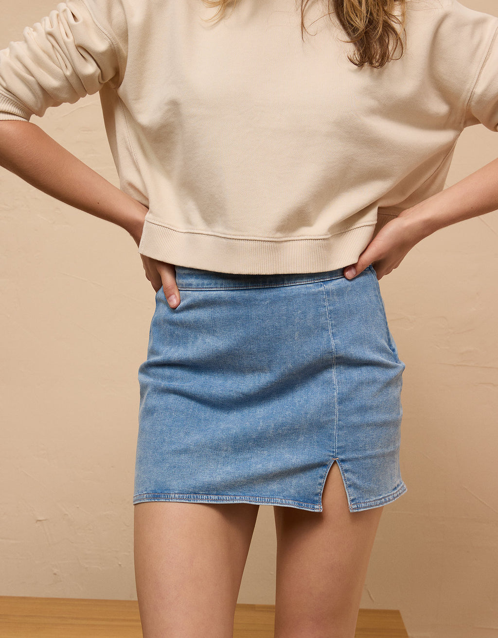 Falda AE en denim de tiro alto para mujer - Generico 8332_4919_915_ob