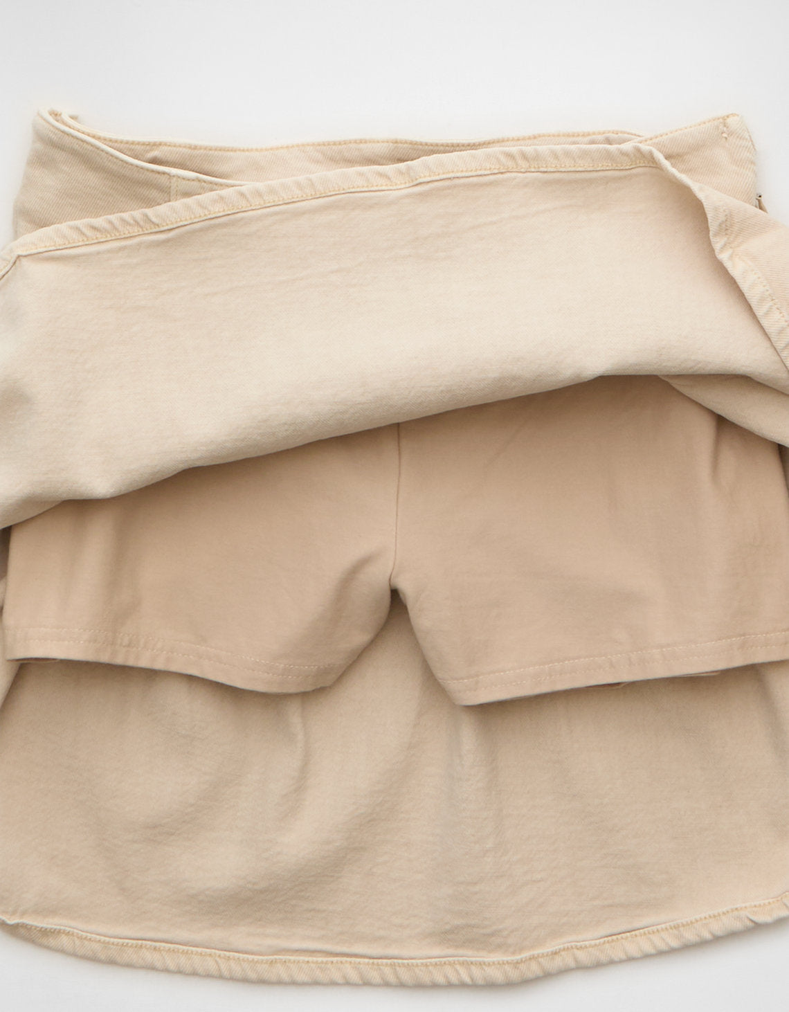 Falda pantalón mini de cintura alta Ae Stretch - Beige 9332_5398_141_d1